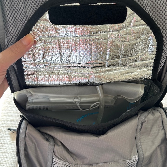 Hydro Flask 14L Down Shift Hydration Pack, 14L Pack, Black - Picture 9 of 12